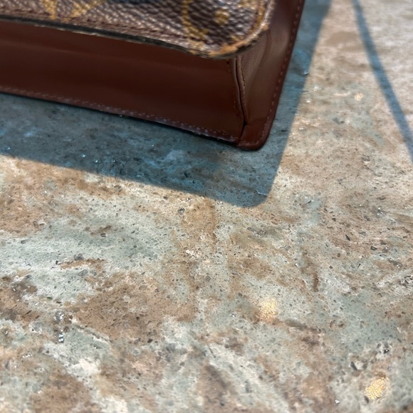 Louis Vuitton Brown Monogram Crossbody with Gold Accents - Picture 7 of 10